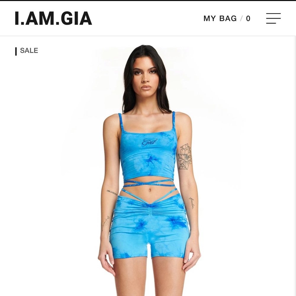 I.AM.GIA halo short